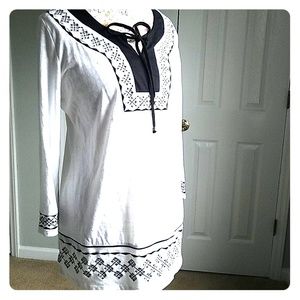 TanJay Women’s Black & White Embroidered Missy top 3/4 sleeve M tonic blouse